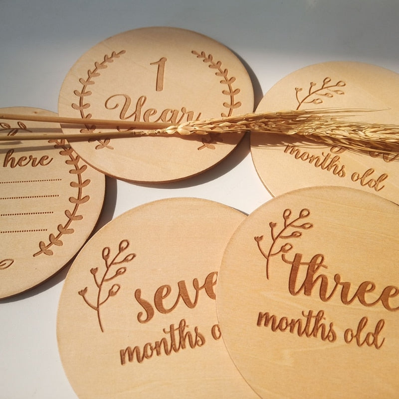 Baby Wooden Milestone Cards - Pet and Parent Care