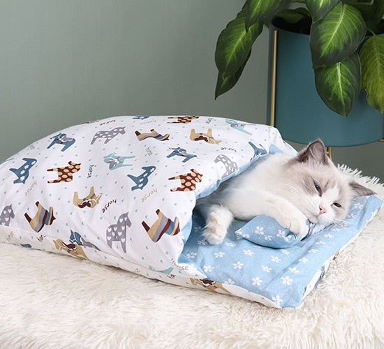 Warm Cat Sleeping Bag with Pillow